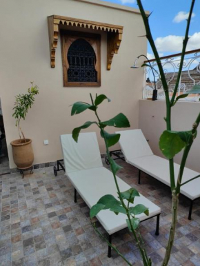 Dar Manzakin